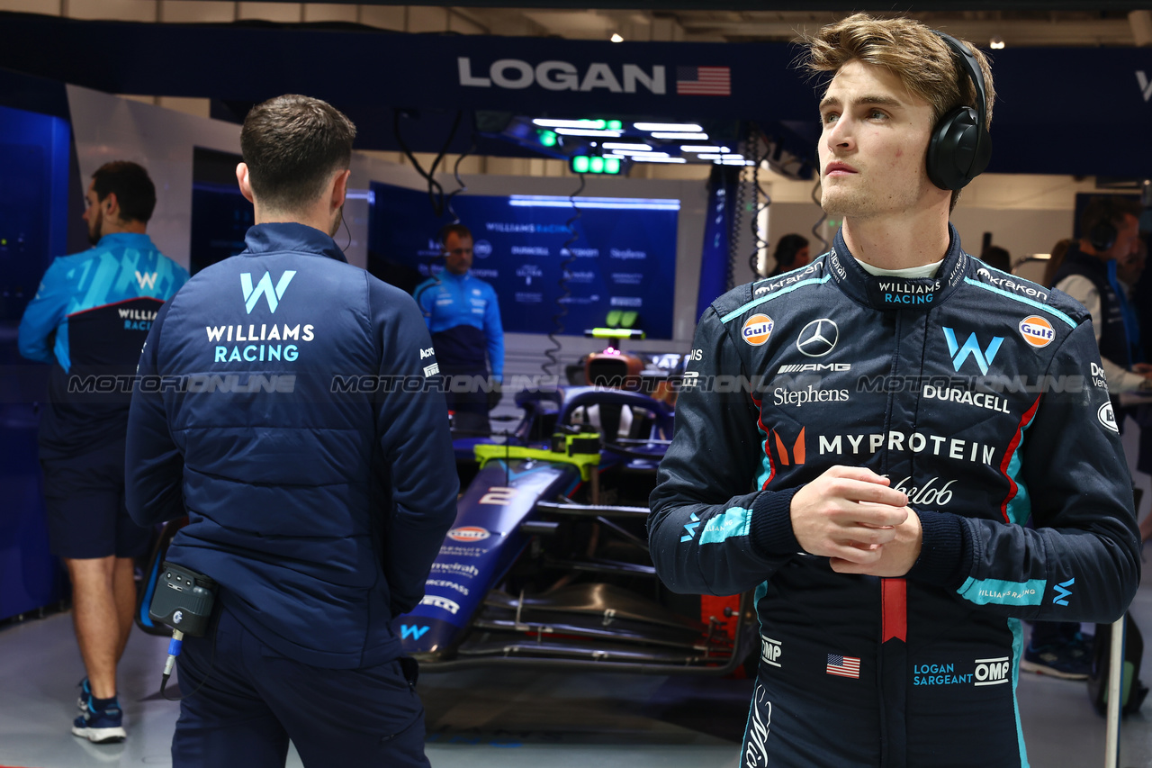 GP LAS VEGAS, Logan Sargeant (USA) Williams Racing.

16.11.2023. Formula 1 World Championship, Rd 22, Las Vegas Grand Prix, Las Vegas, Nevada, USA, Practice Day.

- www.xpbimages.com, EMail: requests@xpbimages.com © Copyright: Batchelor / XPB Images