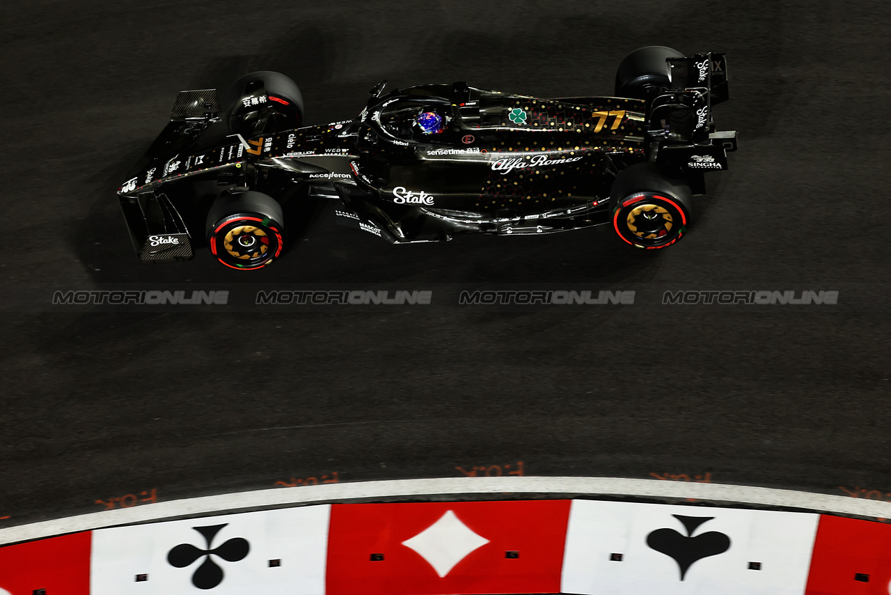 GP LAS VEGAS, Valtteri Bottas (FIN) Alfa Romeo F1 Team C43.

16.11.2023. Formula 1 World Championship, Rd 22, Las Vegas Grand Prix, Las Vegas, Nevada, USA, Practice Day.

- www.xpbimages.com, EMail: requests@xpbimages.com © Copyright: Batchelor / XPB Images