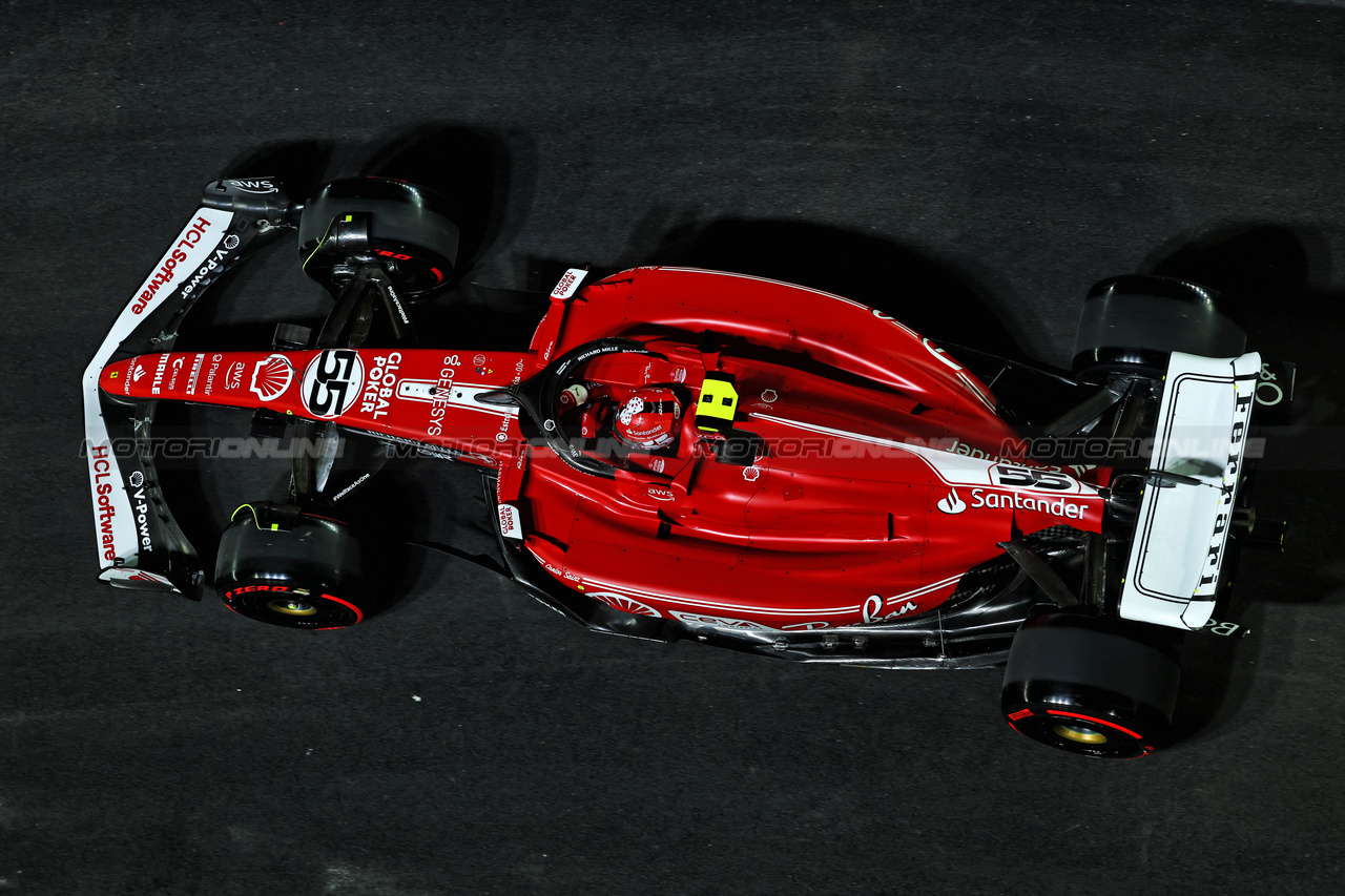 GP LAS VEGAS, Carlos Sainz Jr (ESP) Ferrari SF-23.

16.11.2023. Formula 1 World Championship, Rd 22, Las Vegas Grand Prix, Las Vegas, Nevada, USA, Practice Day.

- www.xpbimages.com, EMail: requests@xpbimages.com © Copyright: Batchelor / XPB Images
