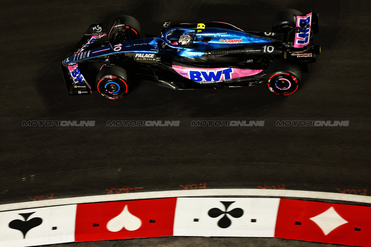 GP LAS VEGAS, Pierre Gasly (FRA) Alpine F1 Team A523.

16.11.2023. Formula 1 World Championship, Rd 22, Las Vegas Grand Prix, Las Vegas, Nevada, USA, Practice Day.

- www.xpbimages.com, EMail: requests@xpbimages.com © Copyright: Batchelor / XPB Images