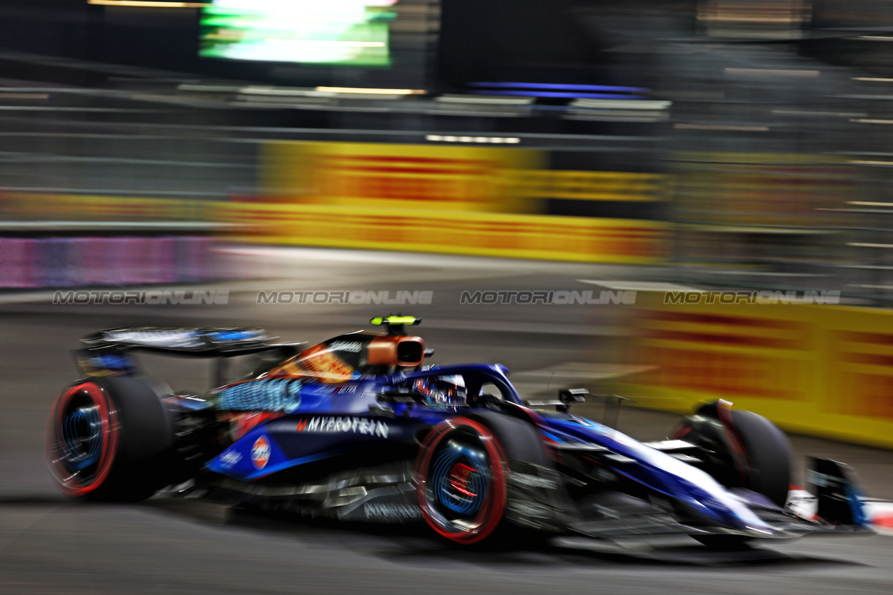 GP LAS VEGAS, Logan Sargeant (USA) Williams Racing FW45.

16.11.2023. Formula 1 World Championship, Rd 22, Las Vegas Grand Prix, Las Vegas, Nevada, USA, Practice Day.

 - www.xpbimages.com, EMail: requests@xpbimages.com © Copyright: Coates / XPB Images