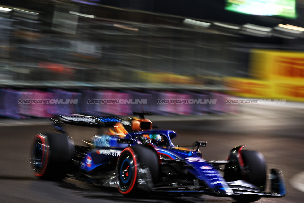 GP LAS VEGAS, Alexander Albon (THA) Williams Racing FW45.

16.11.2023. Formula 1 World Championship, Rd 22, Las Vegas Grand Prix, Las Vegas, Nevada, USA, Practice Day.

 - www.xpbimages.com, EMail: requests@xpbimages.com © Copyright: Coates / XPB Images