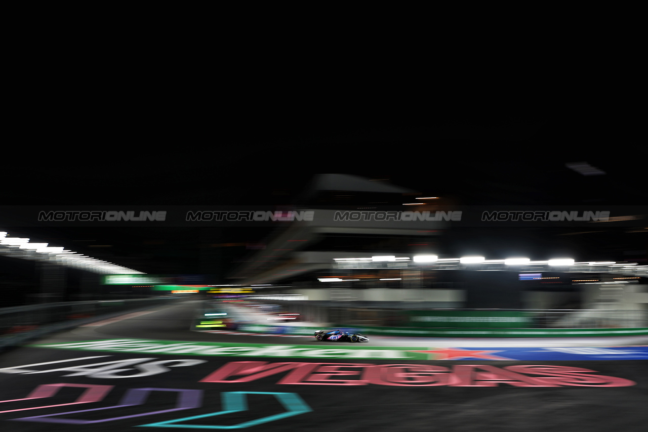 GP LAS VEGAS, Esteban Ocon (FRA) Alpine F1 Team A523.

16.11.2023. Formula 1 World Championship, Rd 22, Las Vegas Grand Prix, Las Vegas, Nevada, USA, Practice Day.

- www.xpbimages.com, EMail: requests@xpbimages.com © Copyright: Moy / XPB Images