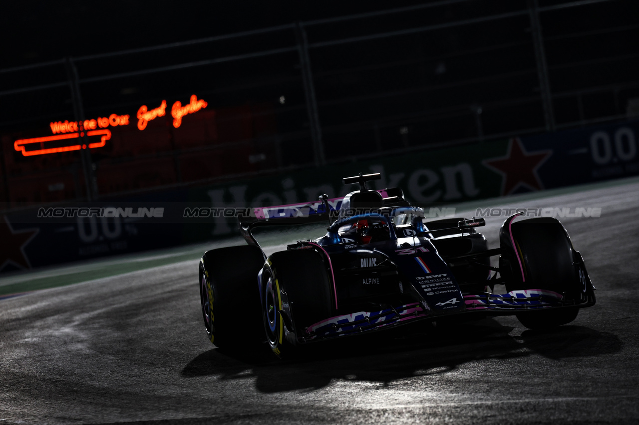 GP LAS VEGAS, Esteban Ocon (FRA) Alpine F1 Team A523.

16.11.2023. Formula 1 World Championship, Rd 22, Las Vegas Grand Prix, Las Vegas, Nevada, USA, Practice Day.

- www.xpbimages.com, EMail: requests@xpbimages.com © Copyright: Moy / XPB Images