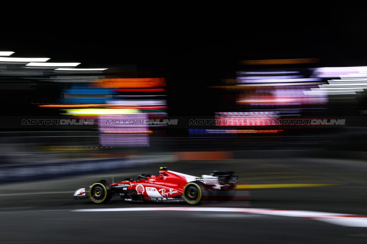 GP LAS VEGAS, Charles Leclerc (FRA), Ferrari 
16.11.2023. Formula 1 World Championship, Rd 22, Las Vegas Grand Prix, Las Vegas, Nevada, USA, Practice Day.
- www.xpbimages.com, EMail: requests@xpbimages.com © Copyright: Charniaux / XPB Images