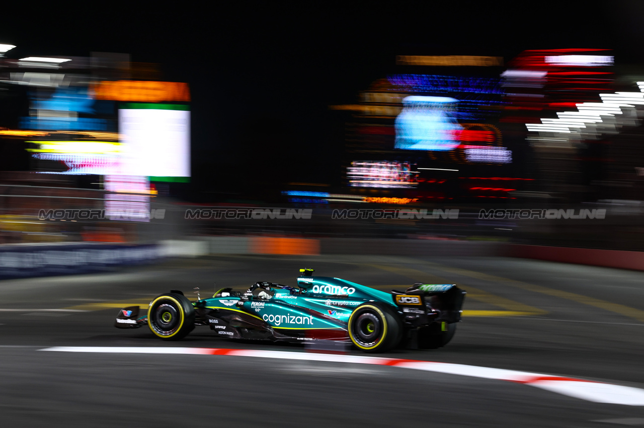GP LAS VEGAS, Lance Stroll (CDN), Aston Martin F1 Team 
16.11.2023. Formula 1 World Championship, Rd 22, Las Vegas Grand Prix, Las Vegas, Nevada, USA, Practice Day.
- www.xpbimages.com, EMail: requests@xpbimages.com © Copyright: Charniaux / XPB Images
