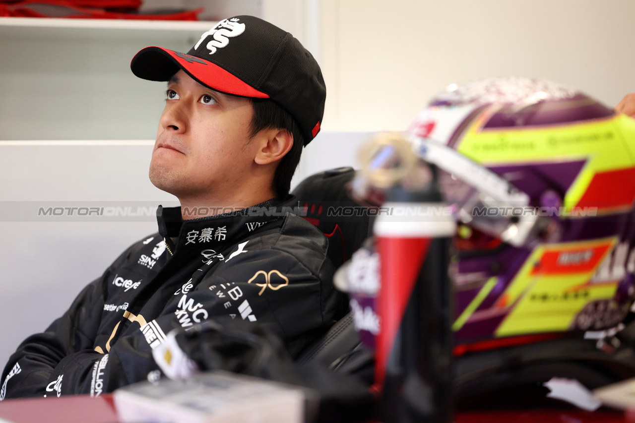 GP LAS VEGAS, Zhou Guanyu (CHN) Alfa Romeo F1 Team.

16.11.2023. Formula 1 World Championship, Rd 22, Las Vegas Grand Prix, Las Vegas, Nevada, USA, Practice Day.

 - www.xpbimages.com, EMail: requests@xpbimages.com © Copyright: Staley / XPB Images
