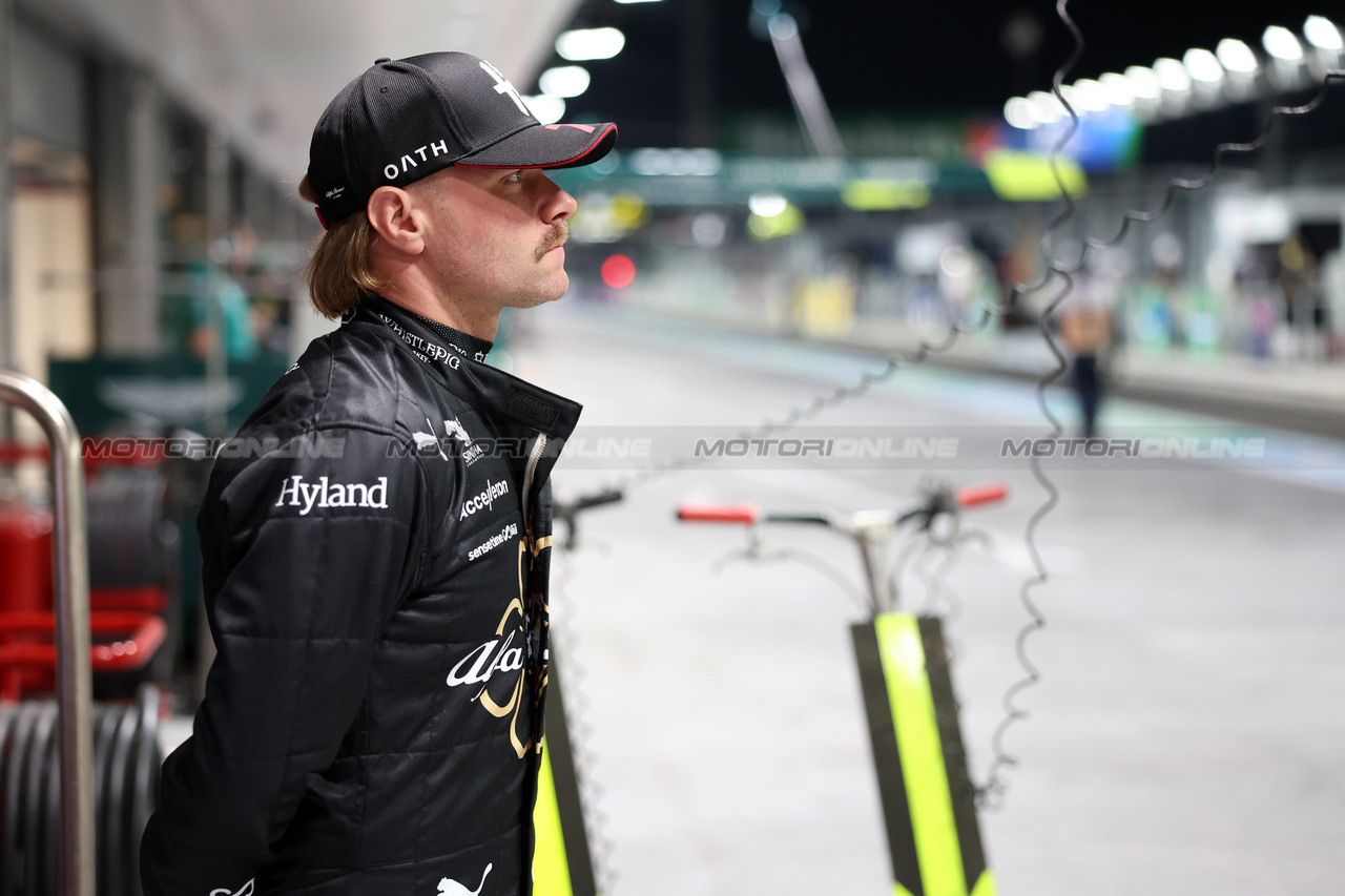 GP LAS VEGAS, Valtteri Bottas (FIN) Alfa Romeo F1 Team.

16.11.2023. Formula 1 World Championship, Rd 22, Las Vegas Grand Prix, Las Vegas, Nevada, USA, Practice Day.

 - www.xpbimages.com, EMail: requests@xpbimages.com © Copyright: Staley / XPB Images