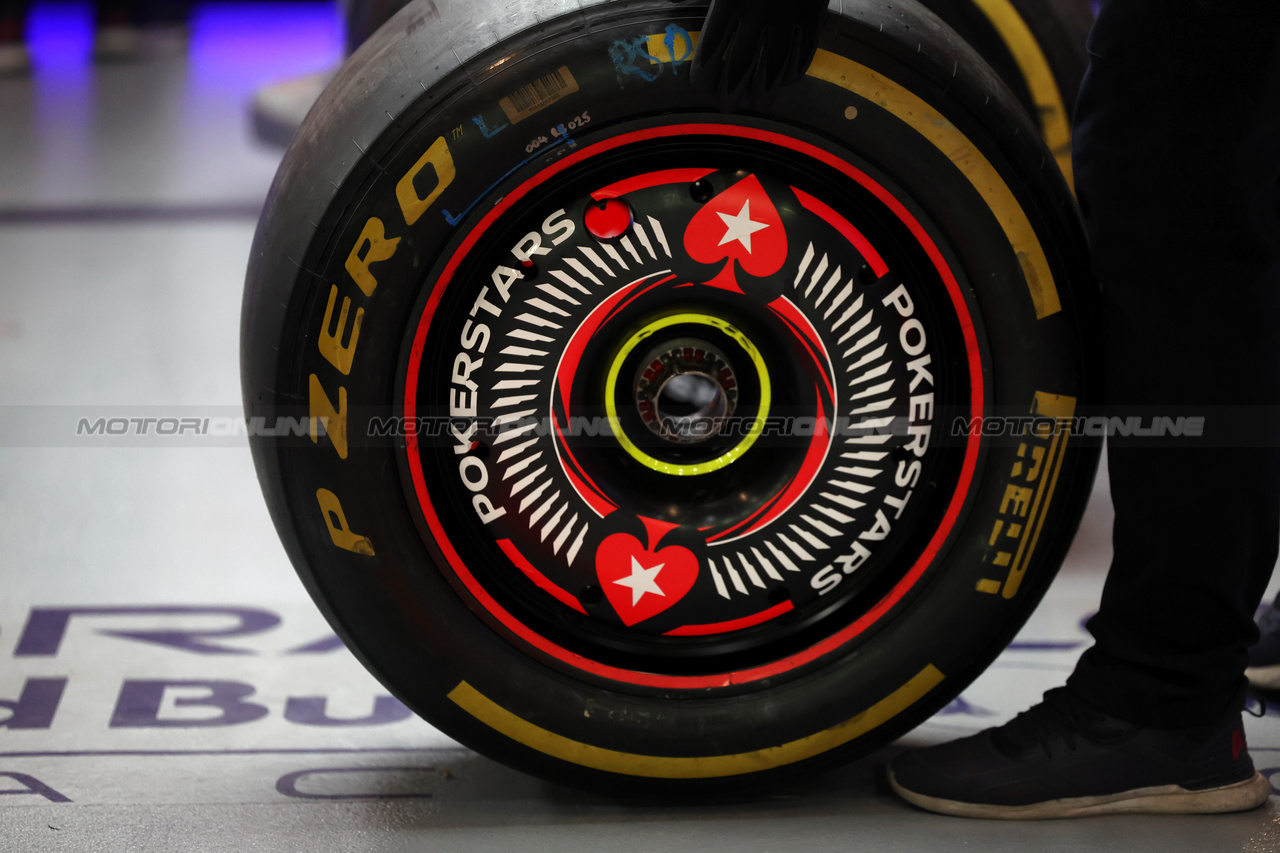 GP LAS VEGAS, Red Bull Racing Pirelli tyre - Pokerstars.

16.11.2023. Formula 1 World Championship, Rd 22, Las Vegas Grand Prix, Las Vegas, Nevada, USA, Practice Day.

 - www.xpbimages.com, EMail: requests@xpbimages.com © Copyright: Staley / XPB Images