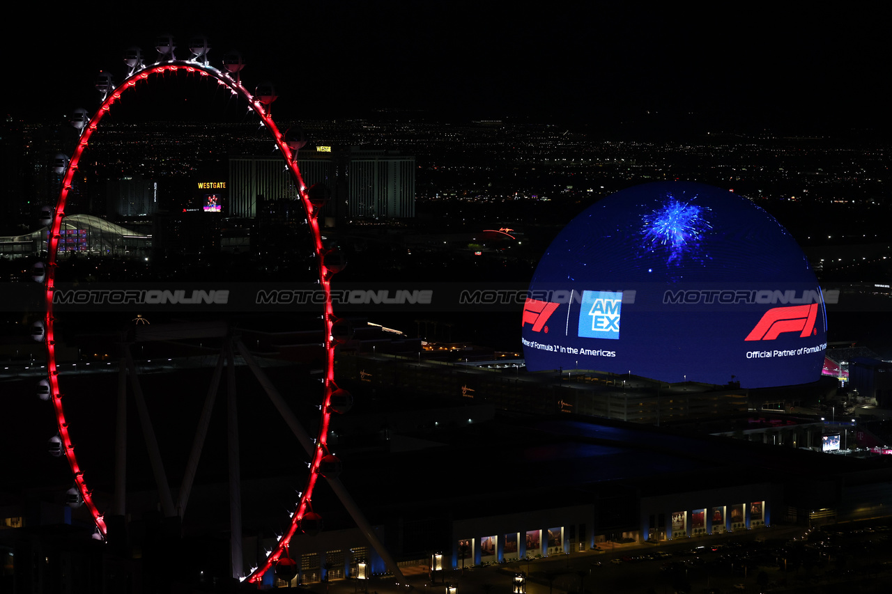 GP LAS VEGAS, Circuit Atmosfera - the Sphere.

16.11.2023. Formula 1 World Championship, Rd 22, Las Vegas Grand Prix, Las Vegas, Nevada, USA, Practice Day.

- www.xpbimages.com, EMail: requests@xpbimages.com © Copyright: Moy / XPB Images