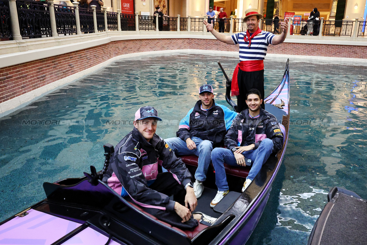 GP LAS VEGAS, (L to R): Jack Doohan (AUS) Alpine F1 Team Reserve Driver; Pierre Gasly (FRA) Alpine F1 Team; e Esteban Ocon (FRA) Alpine F1 Team - Gondolas on the Grand Canal at the Venetian Hotel.

15.11.2023. Formula 1 World Championship, Rd 22, Las Vegas Grand Prix, Las Vegas, Nevada, USA, Preparation Day.

- www.xpbimages.com, EMail: requests@xpbimages.com © Copyright: Moy / XPB Images