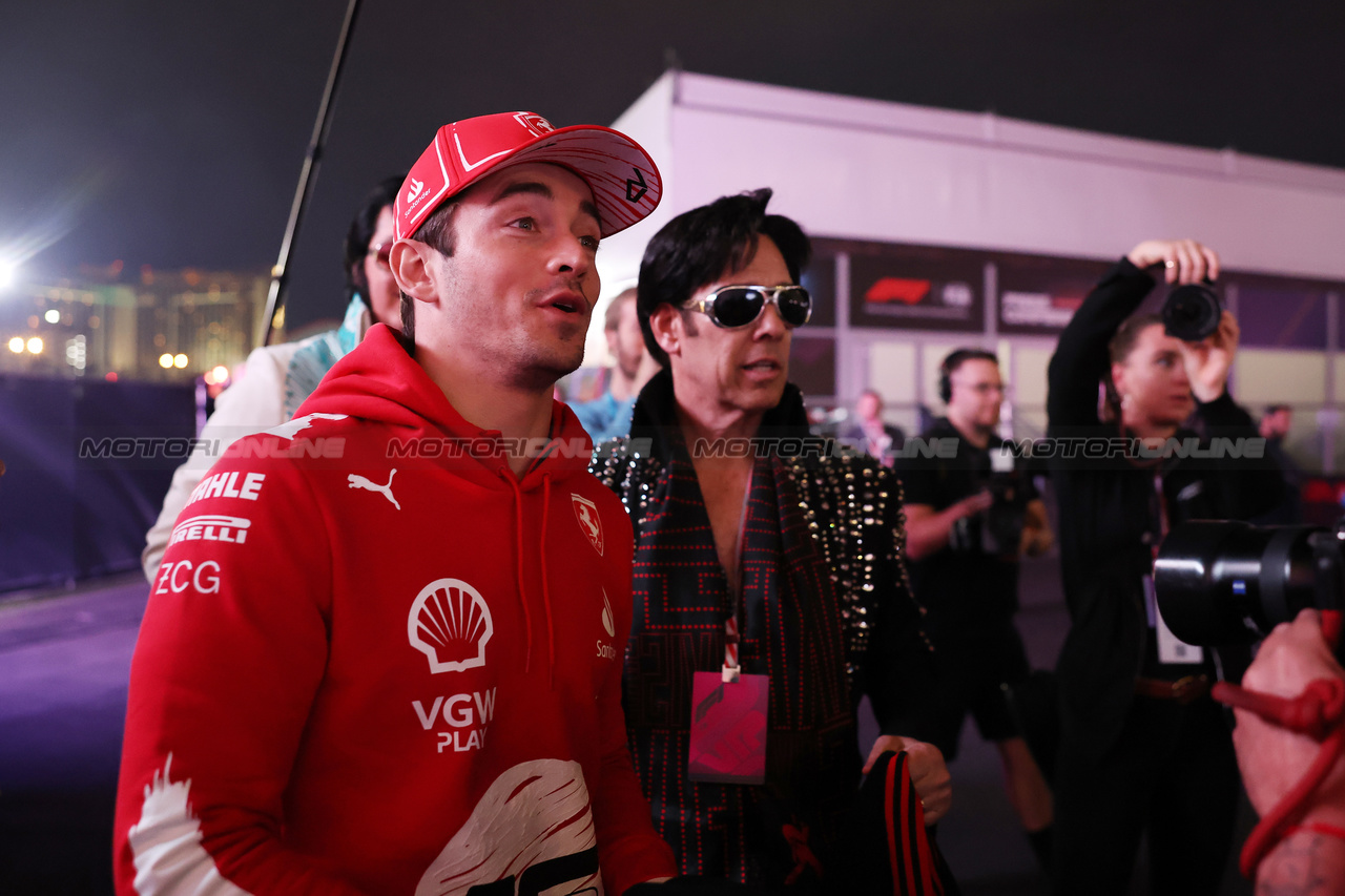 GP LAS VEGAS, Charles Leclerc (MON) Ferrari with Elvis impersonator.

15.11.2023. Formula 1 World Championship, Rd 22, Las Vegas Grand Prix, Las Vegas, Nevada, USA, Preparation Day.

- www.xpbimages.com, EMail: requests@xpbimages.com © Copyright: Bearne / XPB Images