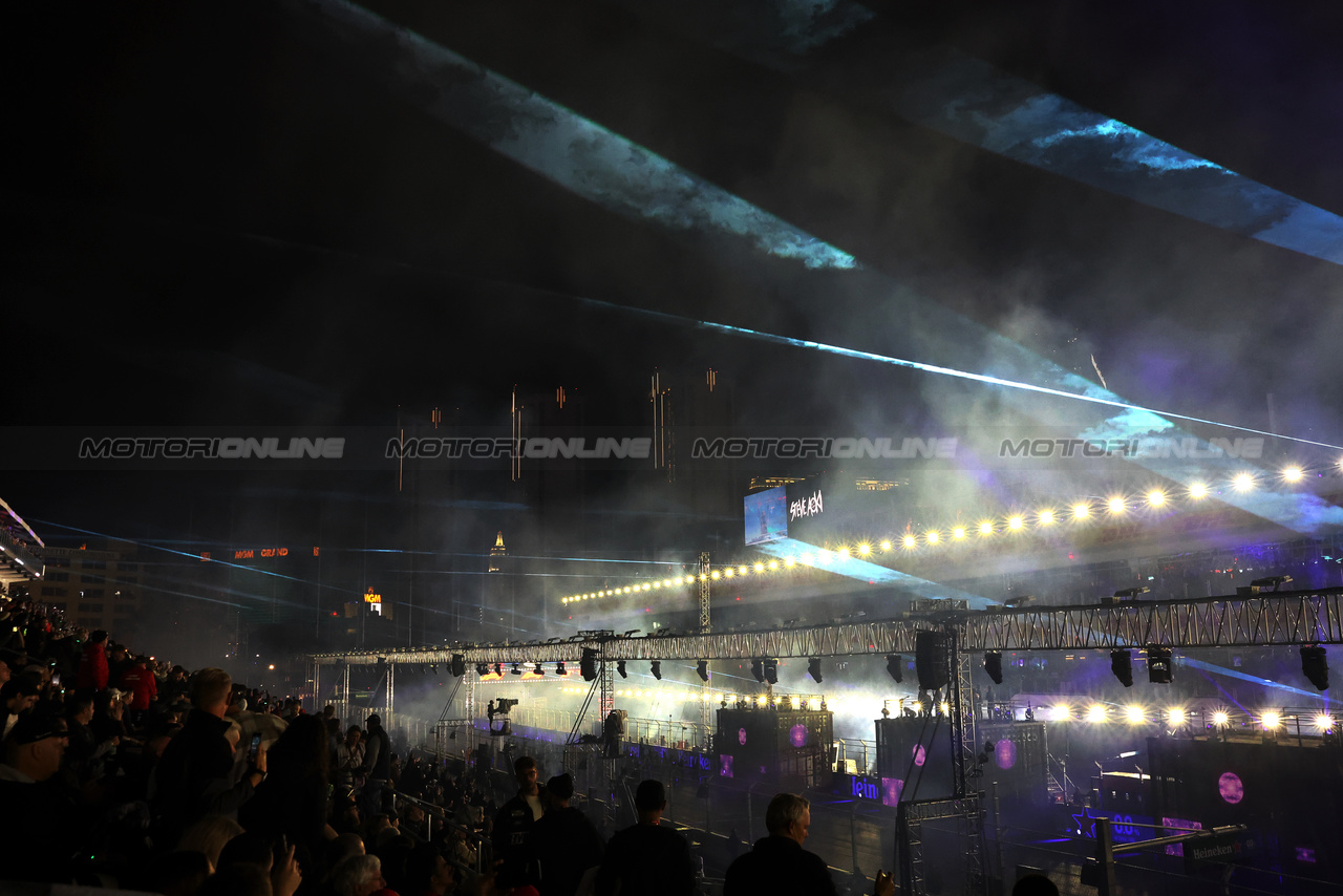 GP LAS VEGAS, Circuit Atmosfera - Opening Ceremony.

15.11.2023. Formula 1 World Championship, Rd 22, Las Vegas Grand Prix, Las Vegas, Nevada, USA, Preparation Day.

- www.xpbimages.com, EMail: requests@xpbimages.com © Copyright: Bearne / XPB Images