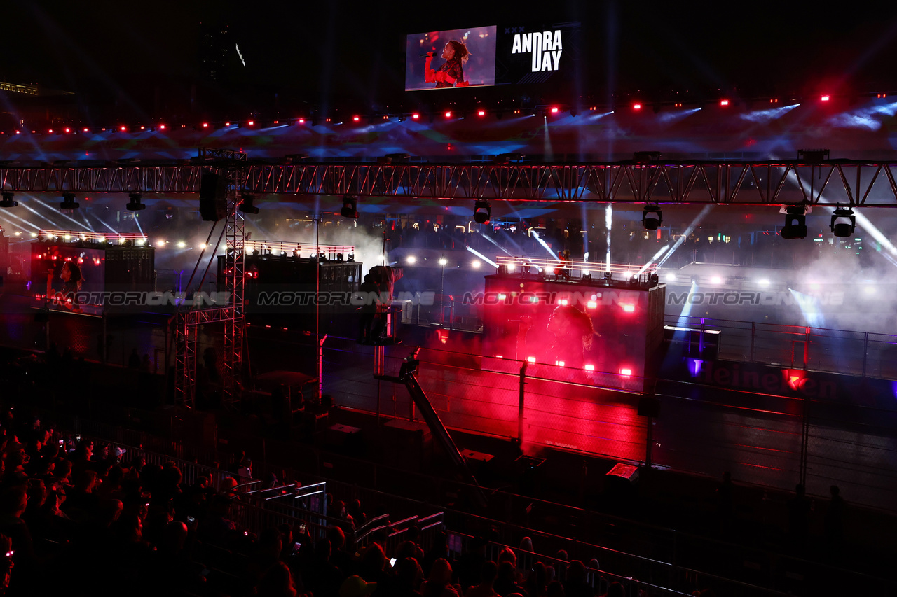 GP LAS VEGAS, Circuit Atmosfera - Opening Ceremony.

15.11.2023. Formula 1 World Championship, Rd 22, Las Vegas Grand Prix, Las Vegas, Nevada, USA, Preparation Day.

 - www.xpbimages.com, EMail: requests@xpbimages.com © Copyright: Coates / XPB Images