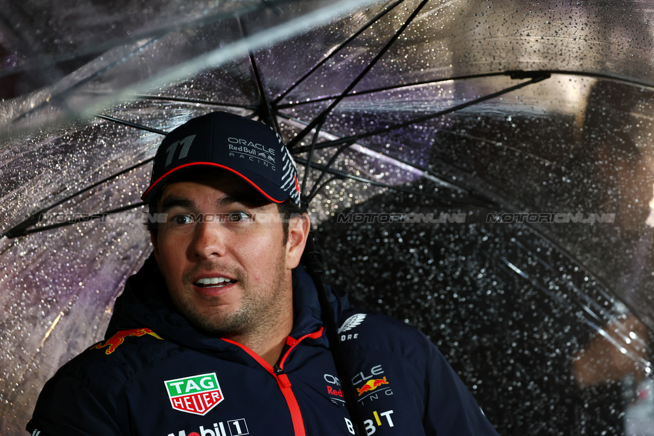GP LAS VEGAS, Sergio Perez (MEX) Red Bull Racing.

15.11.2023. Formula 1 World Championship, Rd 22, Las Vegas Grand Prix, Las Vegas, Nevada, USA, Preparation Day.

 - www.xpbimages.com, EMail: requests@xpbimages.com © Copyright: Coates / XPB Images