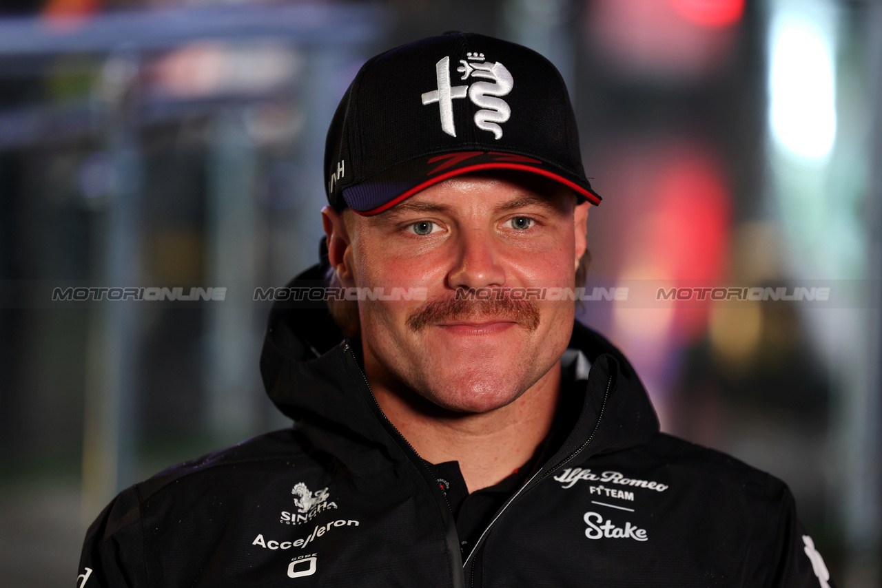 GP LAS VEGAS, Valtteri Bottas (FIN) Alfa Romeo F1 Team.

15.11.2023. Formula 1 World Championship, Rd 22, Las Vegas Grand Prix, Las Vegas, Nevada, USA, Preparation Day.

 - www.xpbimages.com, EMail: requests@xpbimages.com © Copyright: Staley / XPB Images