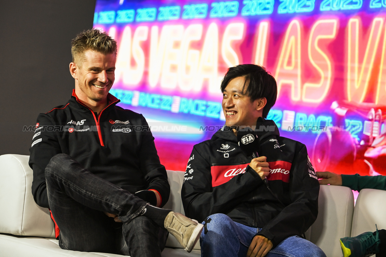 GP LAS VEGAS, (L to R): Nico Hulkenberg (GER) Haas F1 Team e Zhou Guanyu (CHN) Alfa Romeo F1 Team in the FIA Press Conference.

15.11.2023. Formula 1 World Championship, Rd 22, Las Vegas Grand Prix, Las Vegas, Nevada, USA, Preparation Day.

- www.xpbimages.com, EMail: requests@xpbimages.com © Copyright: XPB Images