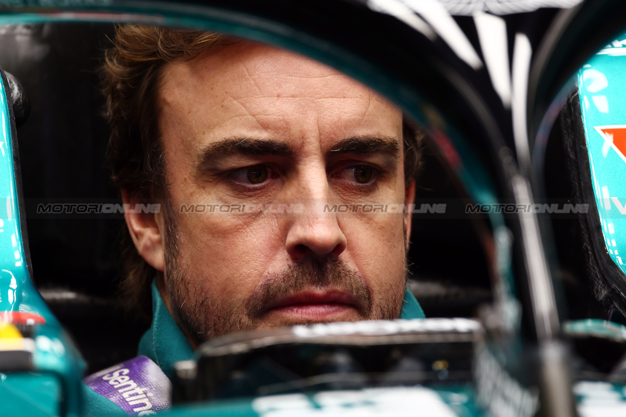 GP LAS VEGAS, Fernando Alonso (ESP) Aston Martin F1 Team AMR23.

15.11.2023. Formula 1 World Championship, Rd 22, Las Vegas Grand Prix, Las Vegas, Nevada, USA, Preparation Day.

 - www.xpbimages.com, EMail: requests@xpbimages.com © Copyright: Coates / XPB Images