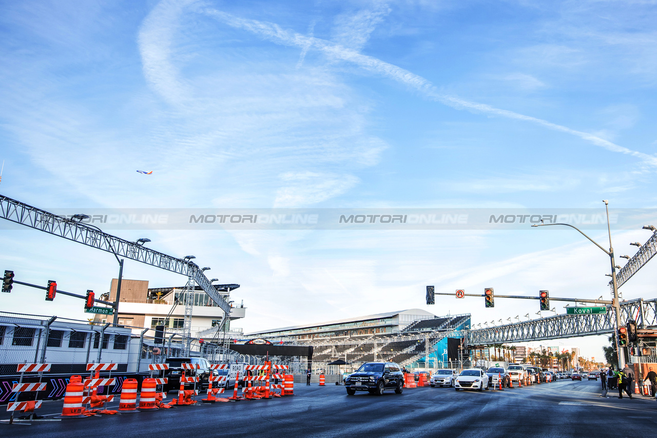 GP LAS VEGAS, Circuit Atmosfera - track detail.

14.11.2023. Formula 1 World Championship, Rd 22, Las Vegas Grand Prix, Las Vegas, Nevada, USA, Preparation Day.

- www.xpbimages.com, EMail: requests@xpbimages.com © Copyright: Bearne / XPB Images