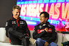 GP LAS VEGAS, (L to R): Nico Hulkenberg (GER) Haas F1 Team e Zhou Guanyu (CHN) Alfa Romeo F1 Team in the FIA Press Conference.
15.11.2023. Formula 1 World Championship, Rd 22, Las Vegas Grand Prix, Las Vegas, Nevada, USA, Preparation Day.
- www.xpbimages.com, EMail: requests@xpbimages.com © Copyright: XPB Images