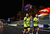 GP LAS VEGAS, Aston Martin F1 Team meccanici run the circuit.
14.11.2023. Formula 1 World Championship, Rd 22, Las Vegas Grand Prix, Las Vegas, Nevada, USA, Preparation Day.
- www.xpbimages.com, EMail: requests@xpbimages.com © Copyright: Bearne / XPB Images