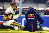 GP LAS VEGAS, (L to R): Lewis Hamilton (GBR) Mercedes AMG F1 e Sergio Perez (MEX) Red Bull Racing on the drivers' parade.
18.11.2023. Formula 1 World Championship, Rd 22, Las Vegas Grand Prix, Las Vegas, Nevada, USA, Gara Day.
- www.xpbimages.com, EMail: requests@xpbimages.com © Copyright: Batchelor / XPB Images