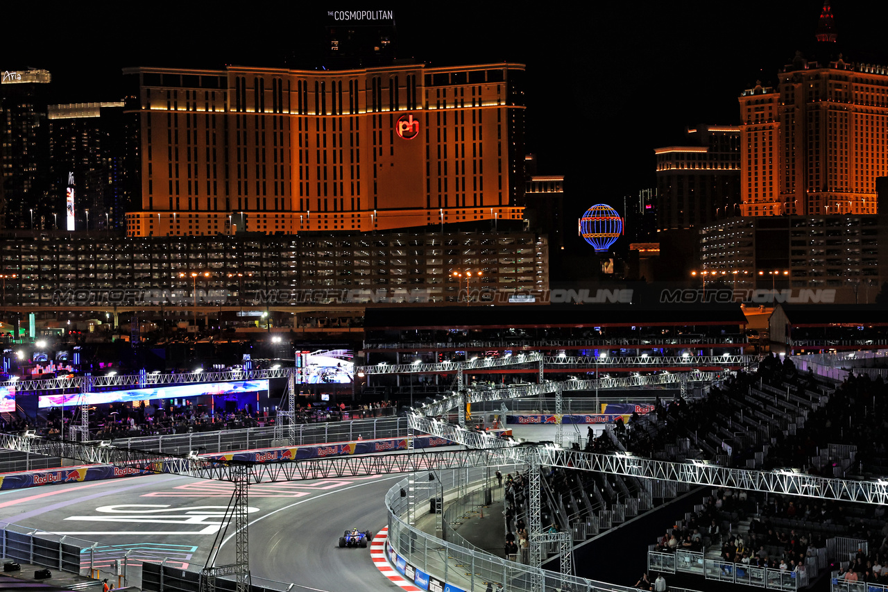 GP LAS VEGAS, Logan Sargeant (USA) Williams Racing FW45.

17.11.2023. Formula 1 World Championship, Rd 22, Las Vegas Grand Prix, Las Vegas, Nevada, USA, Qualifiche Day.

- www.xpbimages.com, EMail: requests@xpbimages.com © Copyright: Bearne / XPB Images