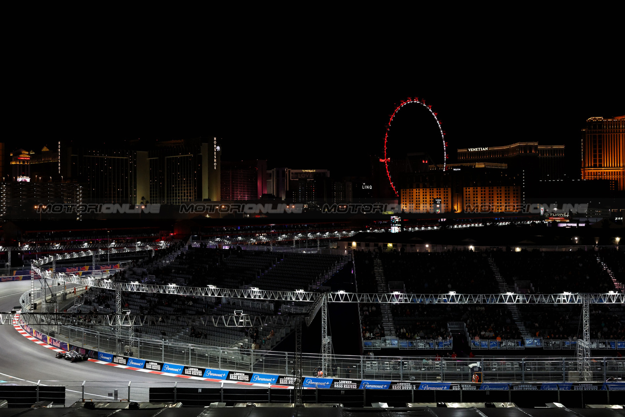 GP LAS VEGAS, Logan Sargeant (USA) Williams Racing FW45.

17.11.2023. Formula 1 World Championship, Rd 22, Las Vegas Grand Prix, Las Vegas, Nevada, USA, Qualifiche Day.

- www.xpbimages.com, EMail: requests@xpbimages.com © Copyright: Bearne / XPB Images