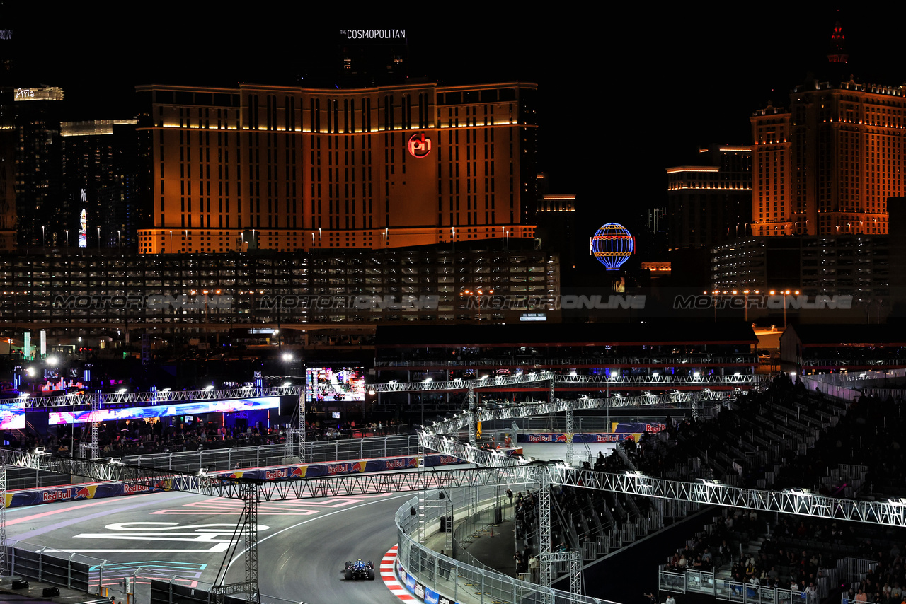 GP LAS VEGAS, Pierre Gasly (FRA) Alpine F1 Team A523.

17.11.2023. Formula 1 World Championship, Rd 22, Las Vegas Grand Prix, Las Vegas, Nevada, USA, Qualifiche Day.

- www.xpbimages.com, EMail: requests@xpbimages.com © Copyright: Bearne / XPB Images