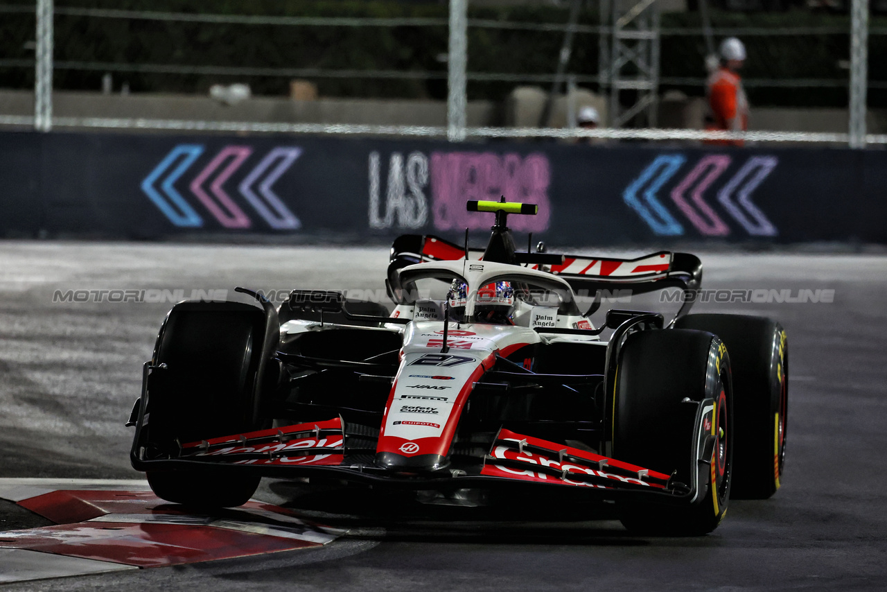GP LAS VEGAS, Nico Hulkenberg (GER) Haas VF-23.

17.11.2023. Formula 1 World Championship, Rd 22, Las Vegas Grand Prix, Las Vegas, Nevada, USA, Qualifiche Day.

- www.xpbimages.com, EMail: requests@xpbimages.com © Copyright: Moy / XPB Images