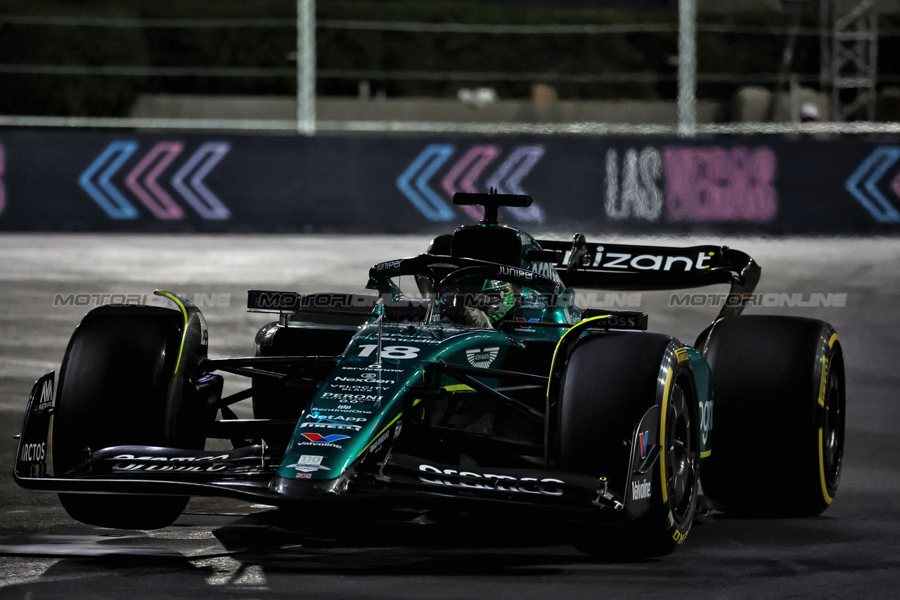 GP LAS VEGAS, Lance Stroll (CDN) Aston Martin F1 Team AMR23.

17.11.2023. Formula 1 World Championship, Rd 22, Las Vegas Grand Prix, Las Vegas, Nevada, USA, Qualifiche Day.

- www.xpbimages.com, EMail: requests@xpbimages.com © Copyright: Moy / XPB Images