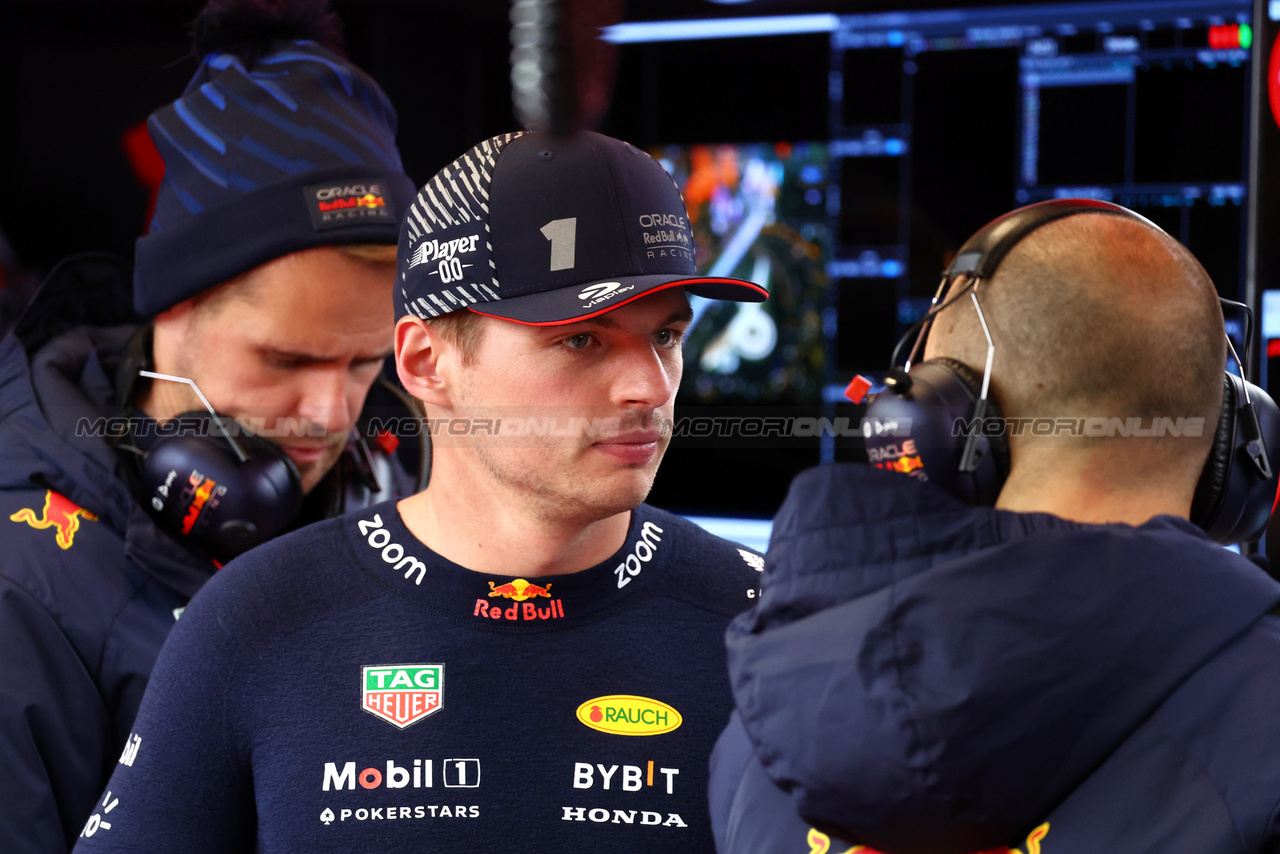 GP LAS VEGAS, Max Verstappen (NLD) Red Bull Racing.

17.11.2023. Formula 1 World Championship, Rd 22, Las Vegas Grand Prix, Las Vegas, Nevada, USA, Qualifiche Day.

- www.xpbimages.com, EMail: requests@xpbimages.com © Copyright: Batchelor / XPB Images