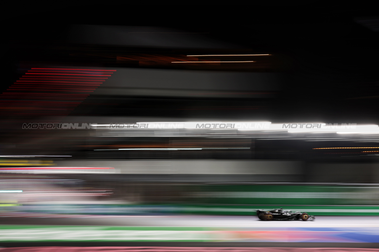 GP LAS VEGAS, Valtteri Bottas (FIN) Alfa Romeo F1 Team C43.

17.11.2023. Formula 1 World Championship, Rd 22, Las Vegas Grand Prix, Las Vegas, Nevada, USA, Qualifiche Day.

 - www.xpbimages.com, EMail: requests@xpbimages.com © Copyright: Staley / XPB Images