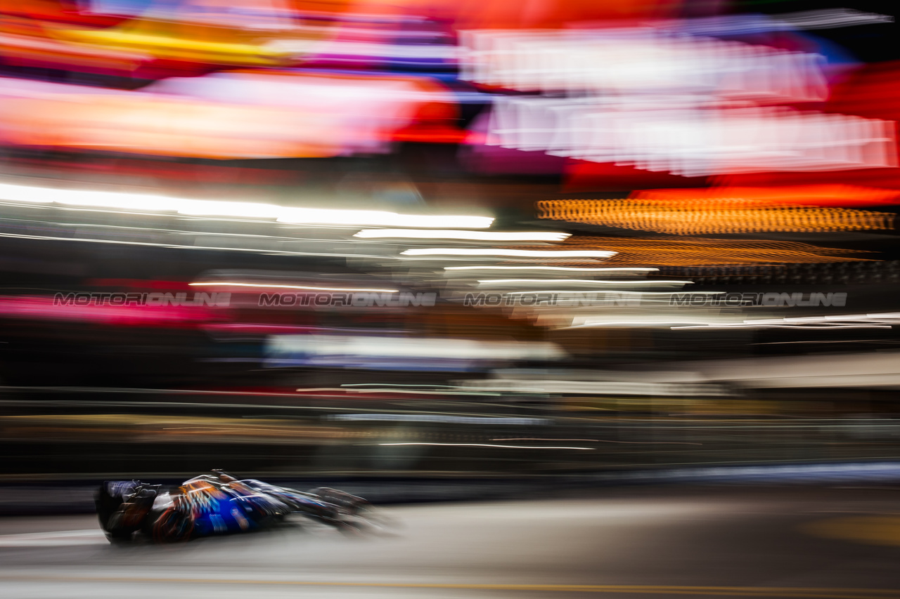 GP LAS VEGAS, Alexander Albon (THA) Williams Racing FW45.

17.11.2023. Formula 1 World Championship, Rd 22, Las Vegas Grand Prix, Las Vegas, Nevada, USA, Qualifiche Day.

- www.xpbimages.com, EMail: requests@xpbimages.com © Copyright: Bearne / XPB Images