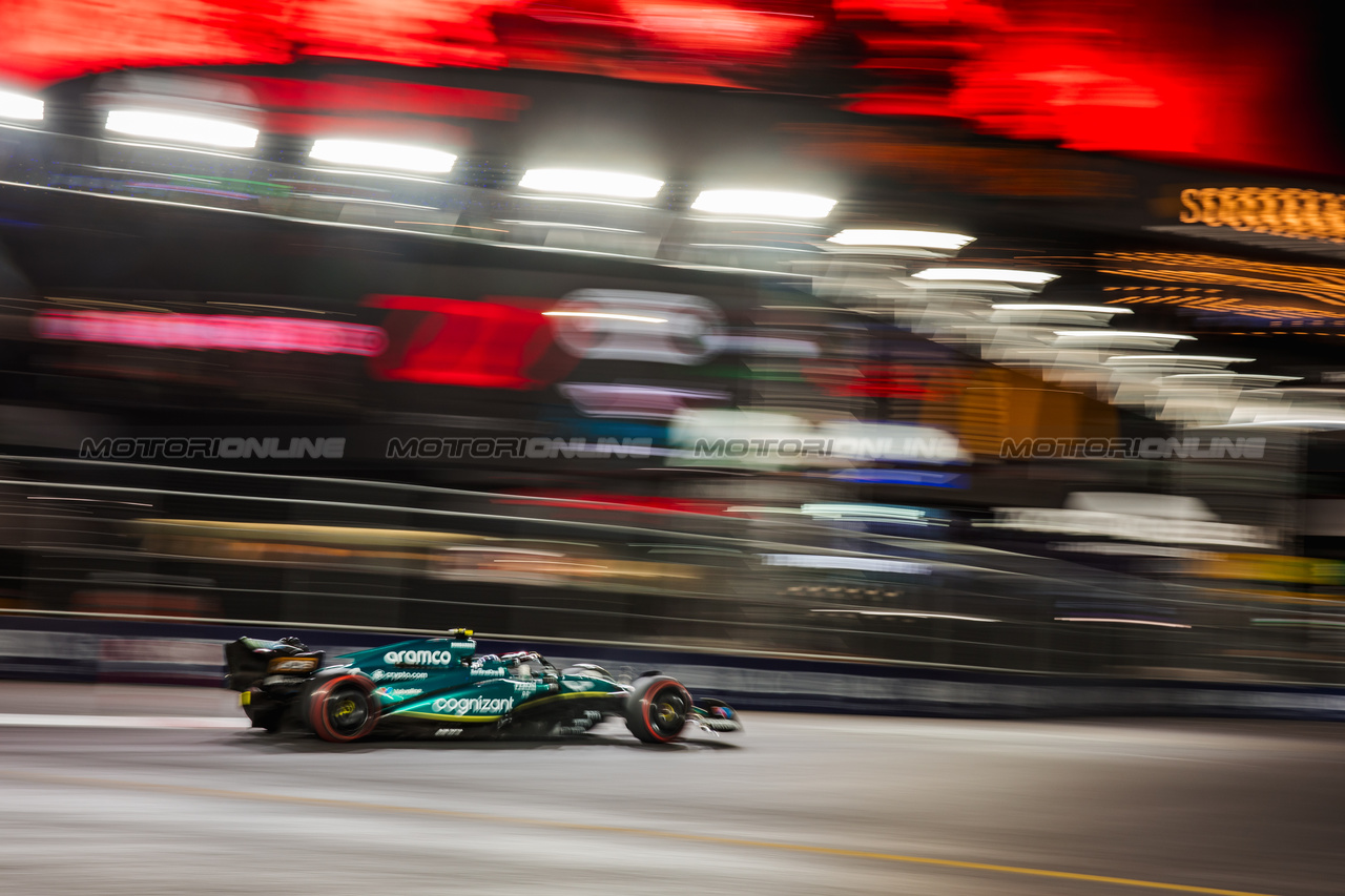 GP LAS VEGAS, Fernando Alonso (ESP) Aston Martin F1 Team AMR23.

17.11.2023. Formula 1 World Championship, Rd 22, Las Vegas Grand Prix, Las Vegas, Nevada, USA, Qualifiche Day.

- www.xpbimages.com, EMail: requests@xpbimages.com © Copyright: Bearne / XPB Images