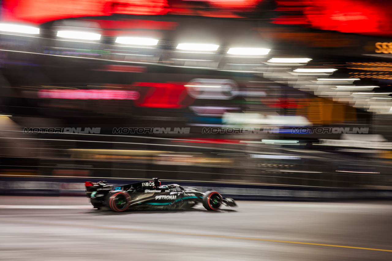GP LAS VEGAS, George Russell (GBR) Mercedes AMG F1 W14.

17.11.2023. Formula 1 World Championship, Rd 22, Las Vegas Grand Prix, Las Vegas, Nevada, USA, Qualifiche Day.

- www.xpbimages.com, EMail: requests@xpbimages.com © Copyright: Bearne / XPB Images