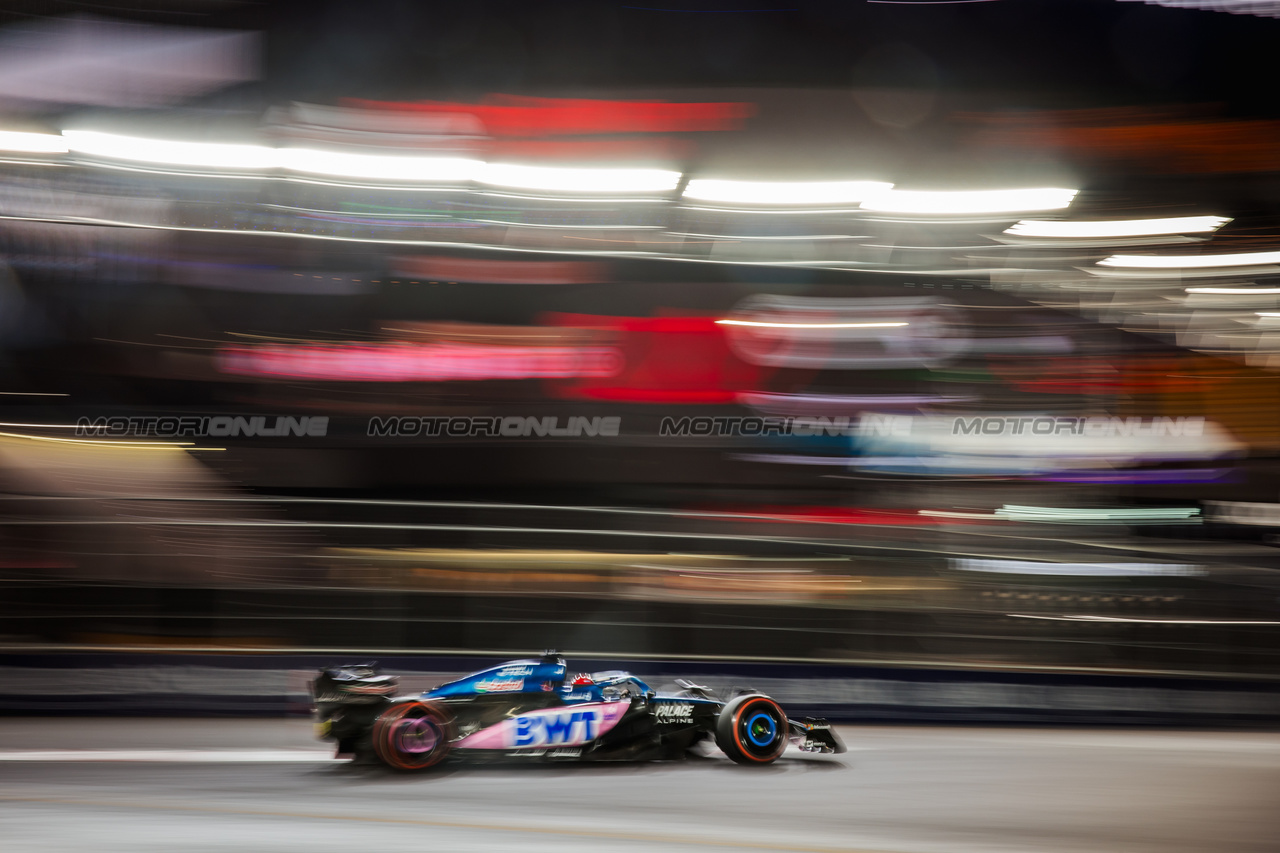GP LAS VEGAS, Esteban Ocon (FRA) Alpine F1 Team A523.

17.11.2023. Formula 1 World Championship, Rd 22, Las Vegas Grand Prix, Las Vegas, Nevada, USA, Qualifiche Day.

- www.xpbimages.com, EMail: requests@xpbimages.com © Copyright: Bearne / XPB Images