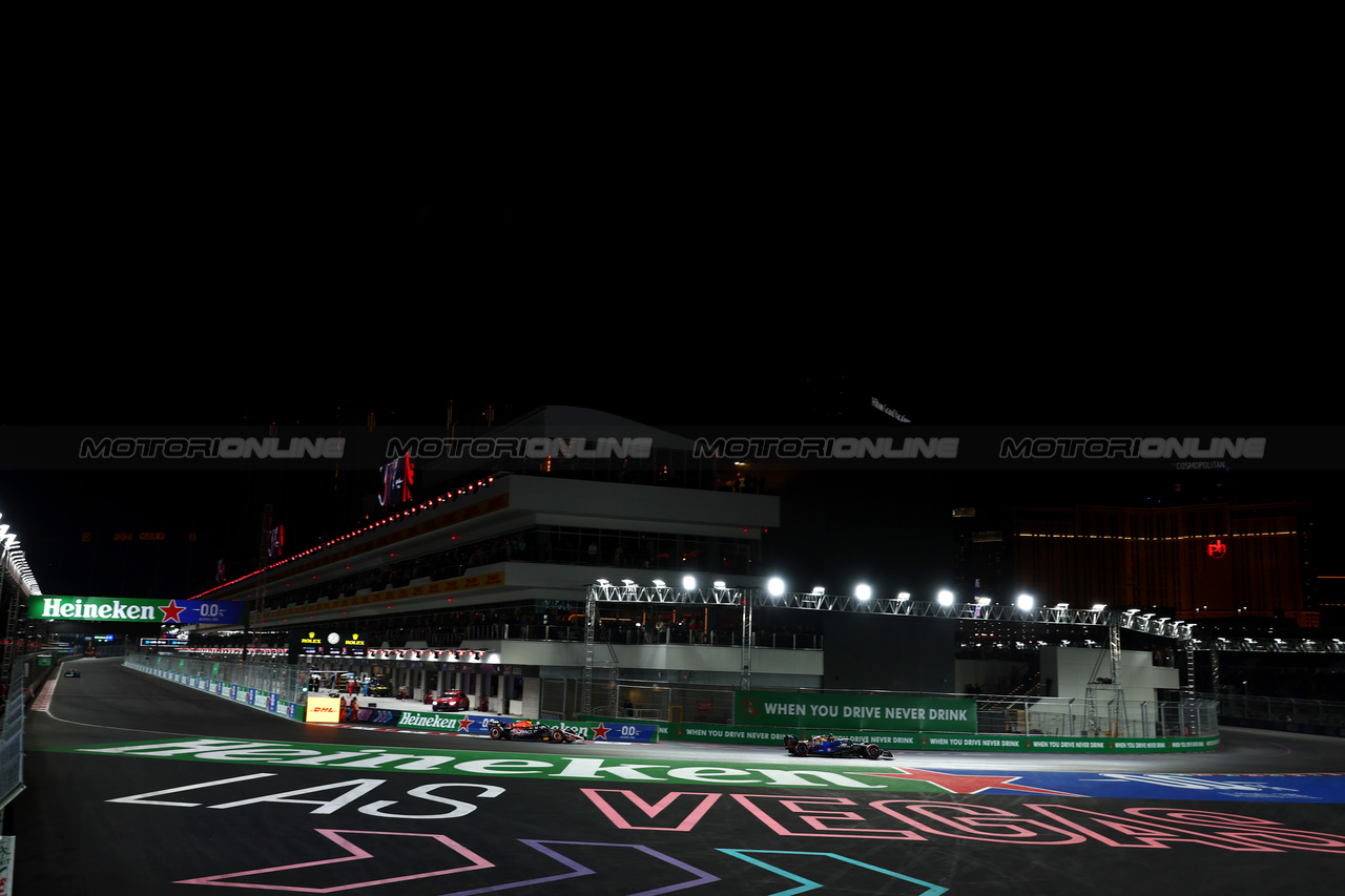 GP LAS VEGAS, Logan Sargeant (USA) Williams Racing FW45.

17.11.2023. Formula 1 World Championship, Rd 22, Las Vegas Grand Prix, Las Vegas, Nevada, USA, Qualifiche Day.

 - www.xpbimages.com, EMail: requests@xpbimages.com © Copyright: Coates / XPB Images
