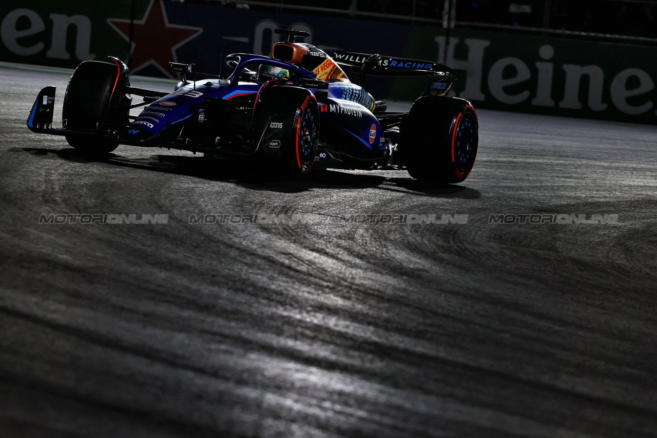 GP LAS VEGAS, Alexander Albon (THA) Williams Racing FW45.

17.11.2023. Formula 1 World Championship, Rd 22, Las Vegas Grand Prix, Las Vegas, Nevada, USA, Qualifiche Day.

 - www.xpbimages.com, EMail: requests@xpbimages.com © Copyright: Coates / XPB Images
