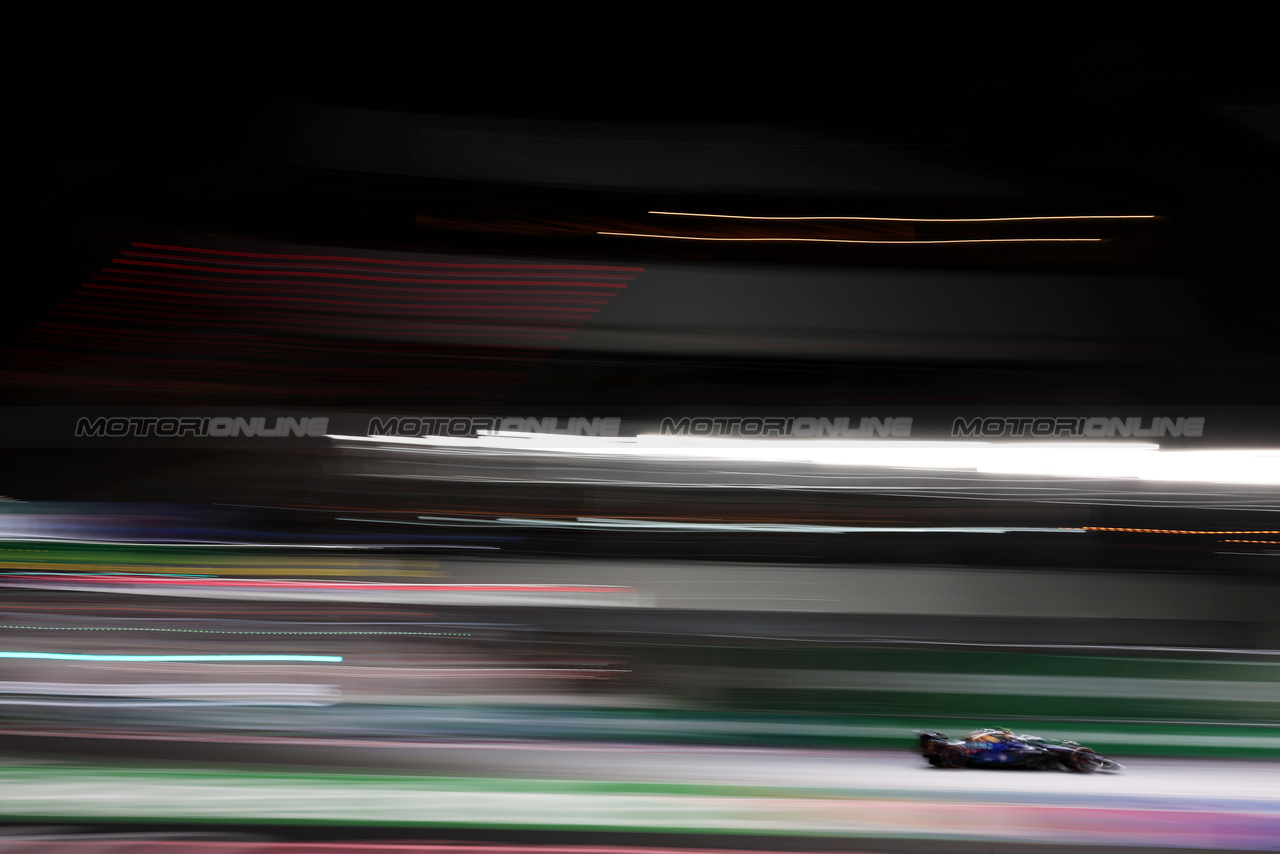 GP LAS VEGAS, Logan Sargeant (USA) Williams Racing FW45.

17.11.2023. Formula 1 World Championship, Rd 22, Las Vegas Grand Prix, Las Vegas, Nevada, USA, Qualifiche Day.

 - www.xpbimages.com, EMail: requests@xpbimages.com © Copyright: Staley / XPB Images
