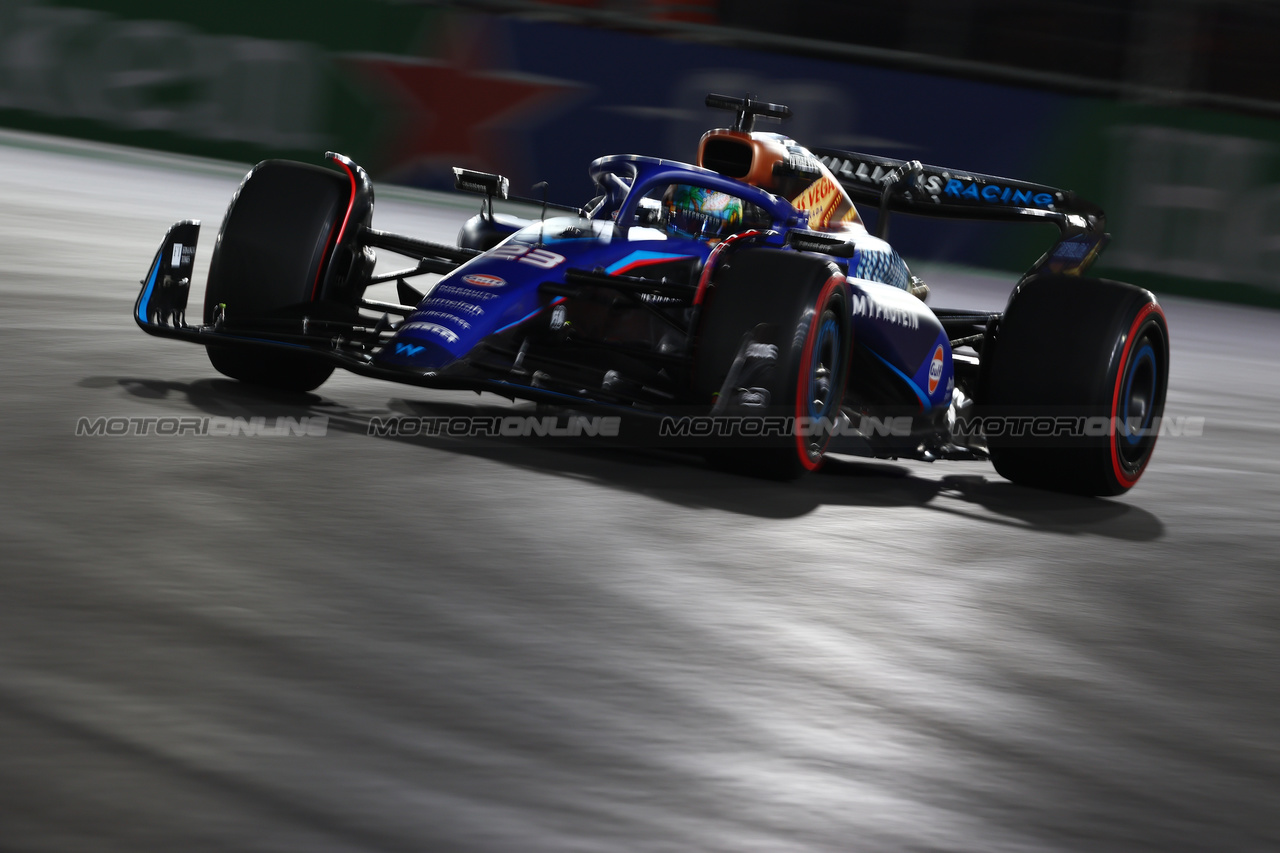 GP LAS VEGAS, Alexander Albon (THA) Williams Racing FW45.

17.11.2023. Formula 1 World Championship, Rd 22, Las Vegas Grand Prix, Las Vegas, Nevada, USA, Qualifiche Day.

 - www.xpbimages.com, EMail: requests@xpbimages.com © Copyright: Coates / XPB Images