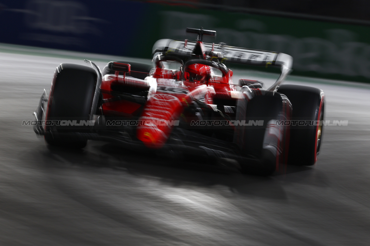 GP LAS VEGAS, Charles Leclerc (MON) Ferrari SF-23.

17.11.2023. Formula 1 World Championship, Rd 22, Las Vegas Grand Prix, Las Vegas, Nevada, USA, Qualifiche Day.

 - www.xpbimages.com, EMail: requests@xpbimages.com © Copyright: Coates / XPB Images