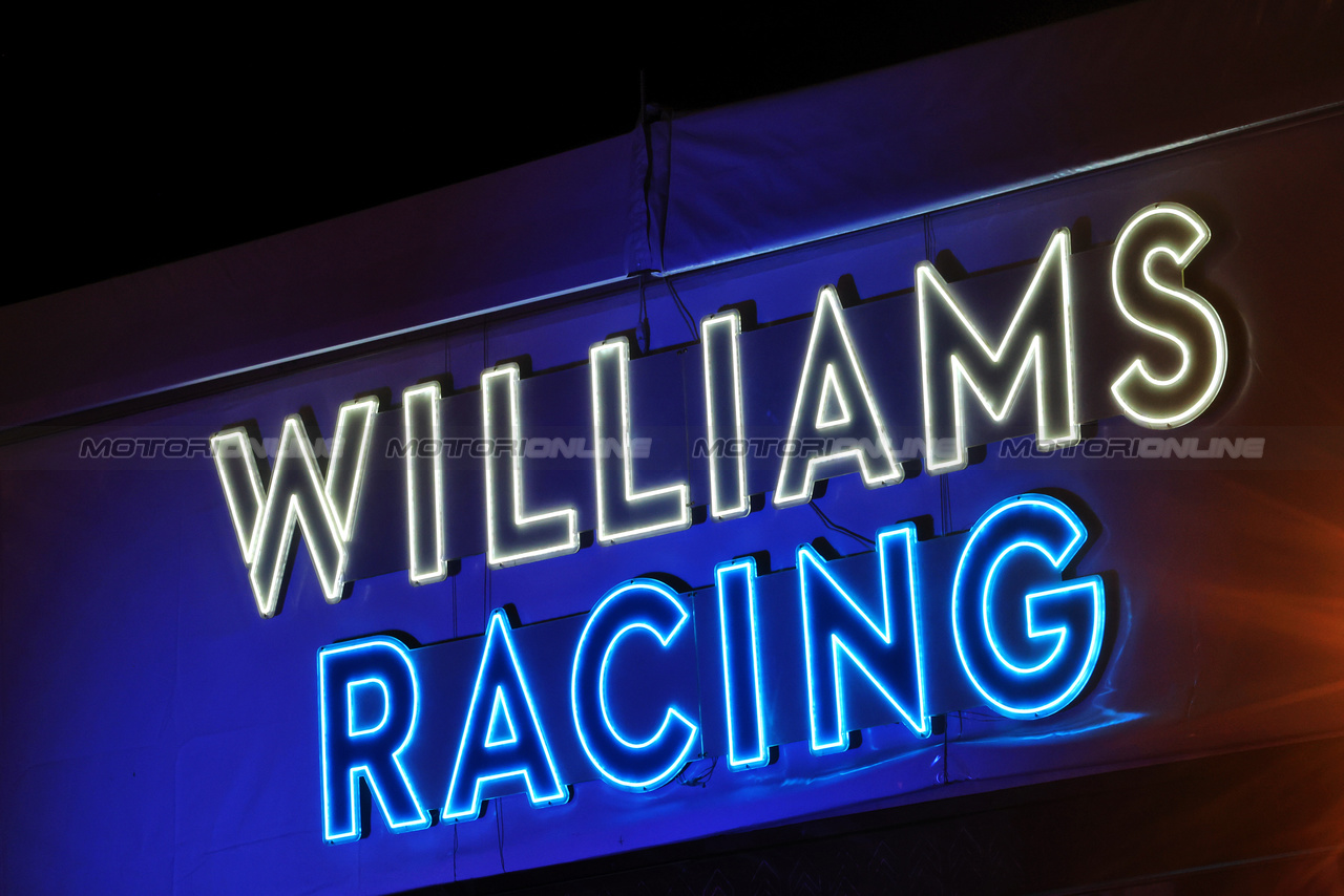 GP LAS VEGAS, Williams Racing logo.

17.11.2023. Formula 1 World Championship, Rd 22, Las Vegas Grand Prix, Las Vegas, Nevada, USA, Qualifiche Day.

- www.xpbimages.com, EMail: requests@xpbimages.com © Copyright: Batchelor / XPB Images