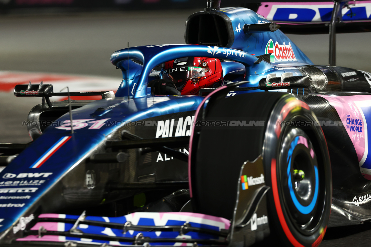 GP LAS VEGAS, Esteban Ocon (FRA) Alpine F1 Team A523.

17.11.2023. Formula 1 World Championship, Rd 22, Las Vegas Grand Prix, Las Vegas, Nevada, USA, Qualifiche Day.

 - www.xpbimages.com, EMail: requests@xpbimages.com © Copyright: Coates / XPB Images