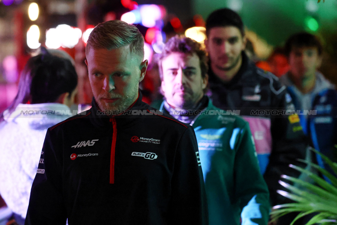 GP LAS VEGAS, Kevin Magnussen (DEN) Haas F1 Team.

17.11.2023. Formula 1 World Championship, Rd 22, Las Vegas Grand Prix, Las Vegas, Nevada, USA, Qualifiche Day.

- www.xpbimages.com, EMail: requests@xpbimages.com © Copyright: Batchelor / XPB Images