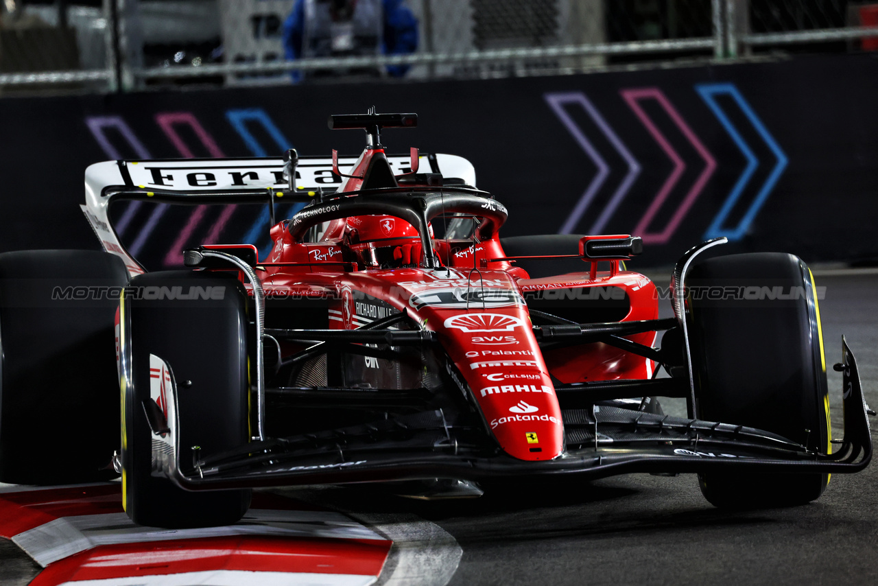 GP LAS VEGAS, Charles Leclerc (MON) Ferrari SF-23.

17.11.2023. Formula 1 World Championship, Rd 22, Las Vegas Grand Prix, Las Vegas, Nevada, USA, Qualifiche Day.

 - www.xpbimages.com, EMail: requests@xpbimages.com © Copyright: Coates / XPB Images