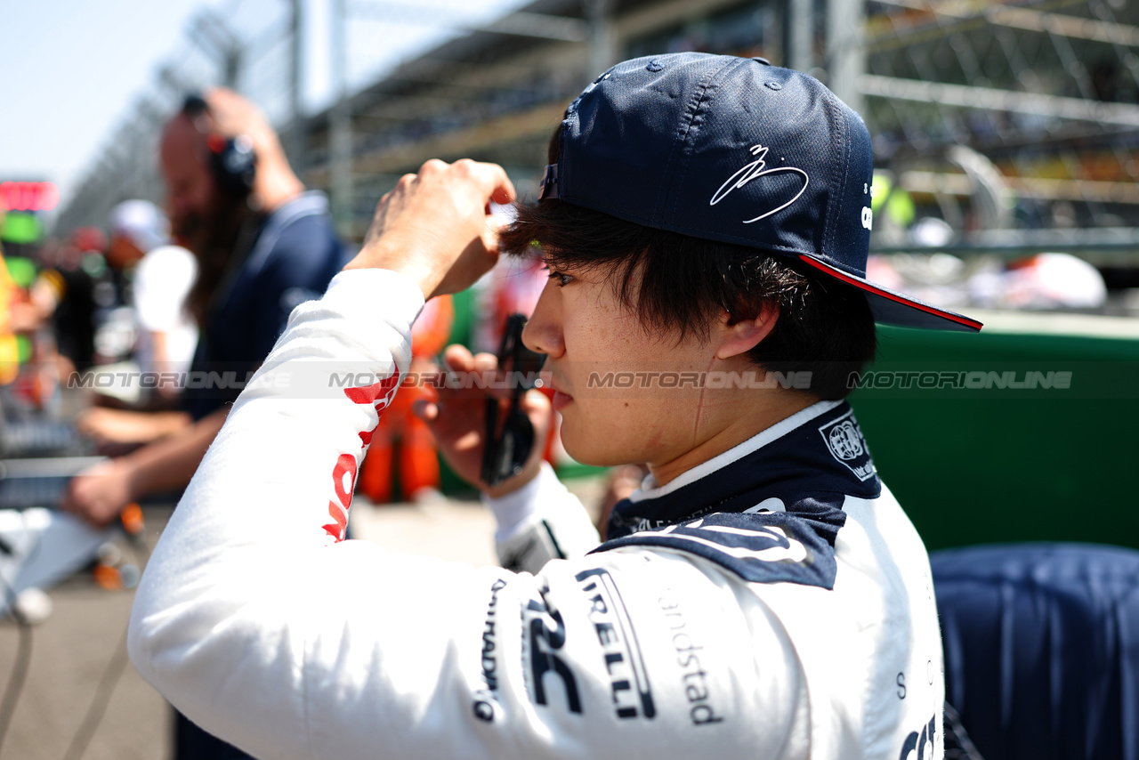 GP MESSICO, Yuki Tsunoda (JPN) AlphaTauri on the grid.

29.10.2023. Formula 1 World Championship, Rd 20, Mexican Grand Prix, Mexico City, Mexico, Gara Day.

- www.xpbimages.com, EMail: requests@xpbimages.com © Copyright: Charniaux / XPB Images