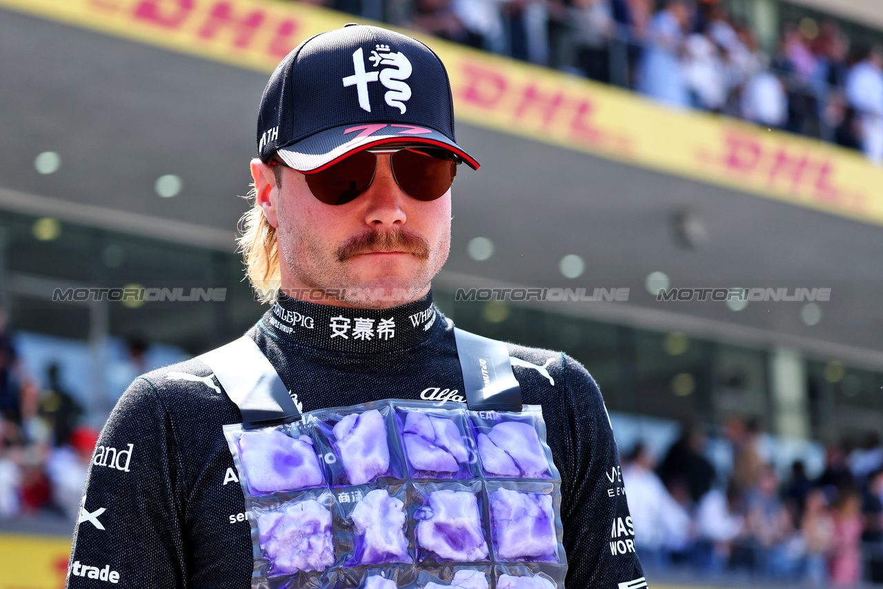 GP MESSICO, Valtteri Bottas (FIN) Alfa Romeo F1 Team on the grid.

29.10.2023. Formula 1 World Championship, Rd 20, Mexican Grand Prix, Mexico City, Mexico, Gara Day.

- www.xpbimages.com, EMail: requests@xpbimages.com © Copyright: Charniaux / XPB Images