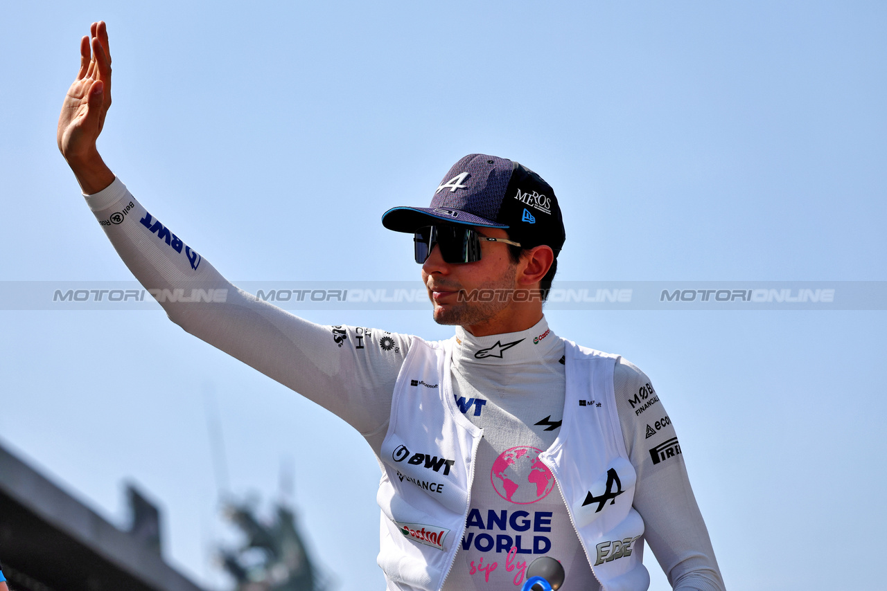 GP MESSICO, Esteban Ocon (FRA) Alpine F1 Team on the grid.

29.10.2023. Formula 1 World Championship, Rd 20, Mexican Grand Prix, Mexico City, Mexico, Gara Day.

- www.xpbimages.com, EMail: requests@xpbimages.com © Copyright: Charniaux / XPB Images