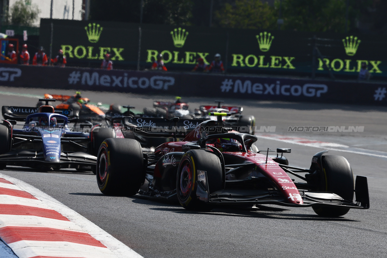 GP MESSICO, Zhou Guanyu (CHN) Alfa Romeo F1 Team C43.

29.10.2023. Formula 1 World Championship, Rd 20, Mexican Grand Prix, Mexico City, Mexico, Gara Day.

- www.xpbimages.com, EMail: requests@xpbimages.com © Copyright: Charniaux / XPB Images